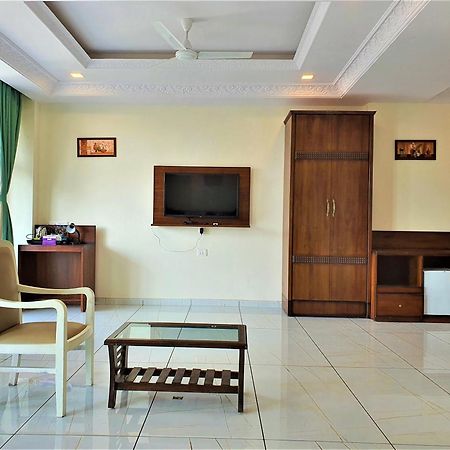 Vits Excellensea Karde Beach Dāpoli Buitenkant foto