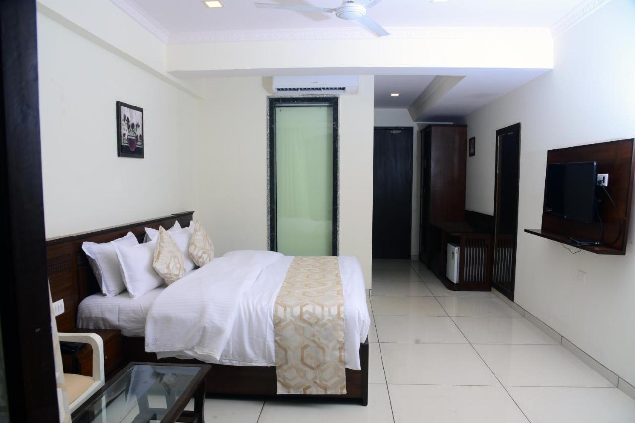 Vits Excellensea Karde Beach Dāpoli Buitenkant foto