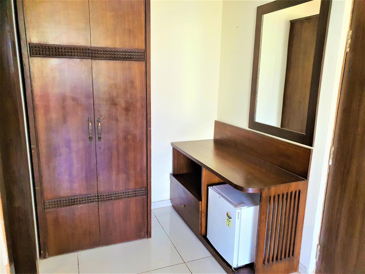 Vits Excellensea Karde Beach Dāpoli Buitenkant foto