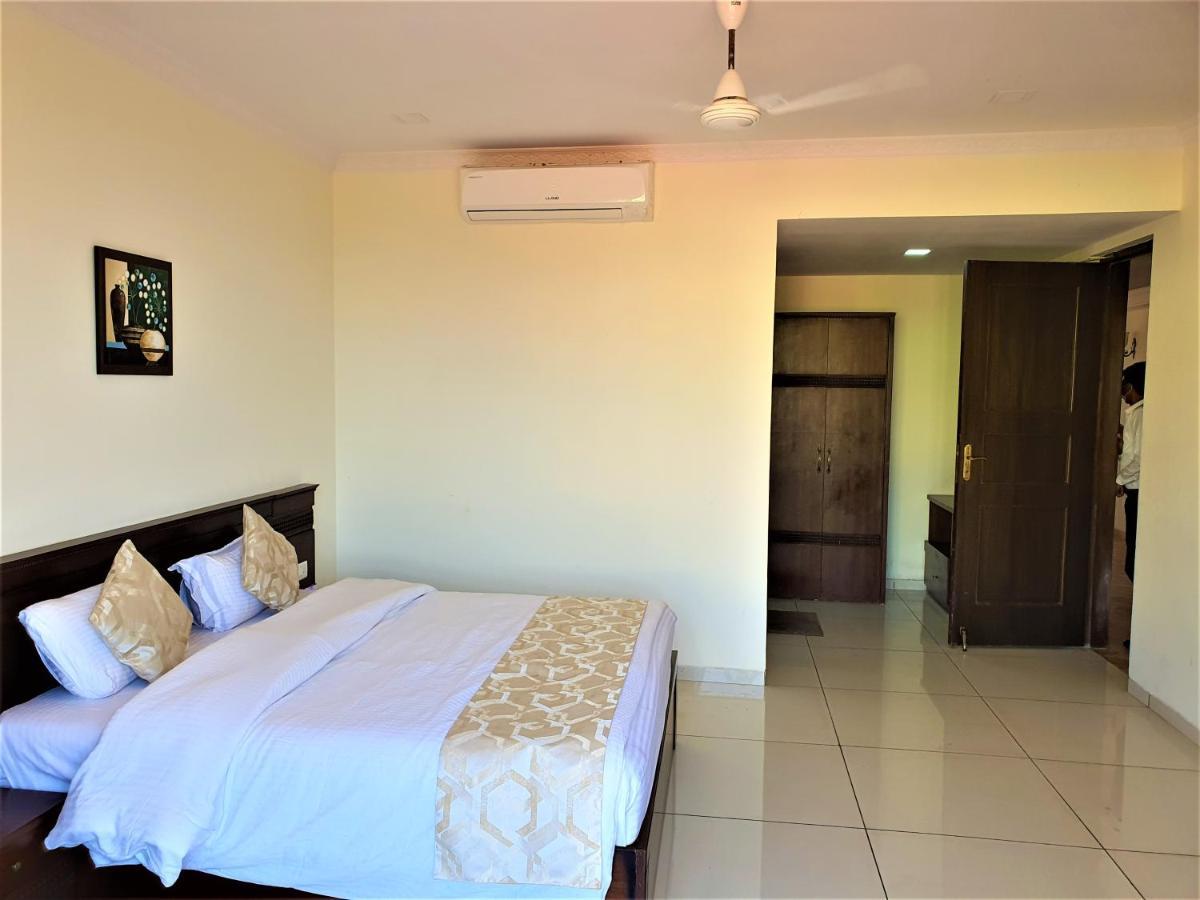 Vits Excellensea Karde Beach Dāpoli Buitenkant foto