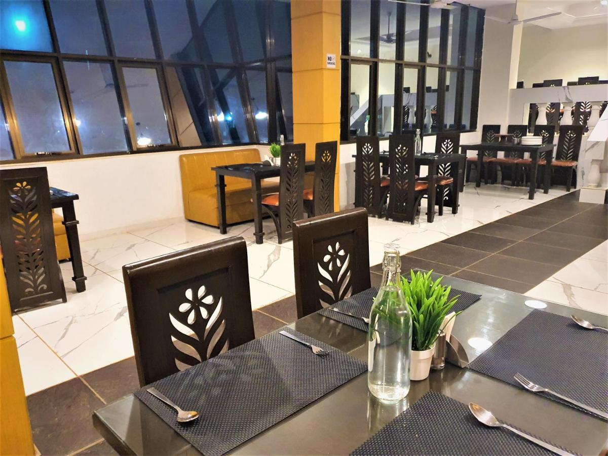 Vits Excellensea Karde Beach Dāpoli Buitenkant foto