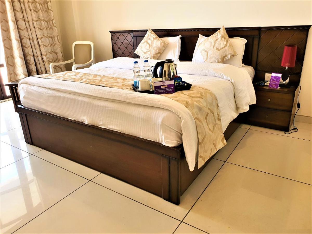 Vits Excellensea Karde Beach Dāpoli Buitenkant foto