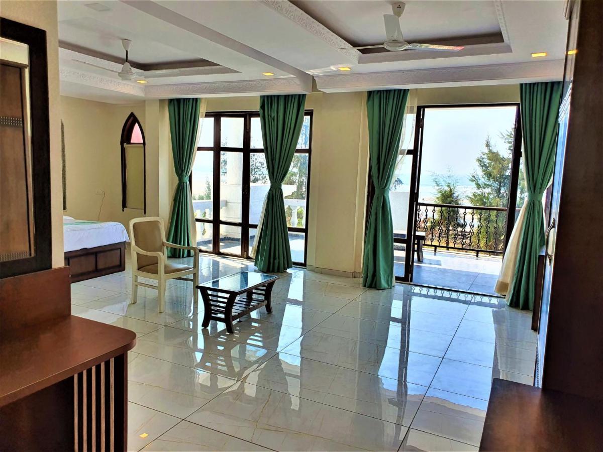 Vits Excellensea Karde Beach Dāpoli Buitenkant foto