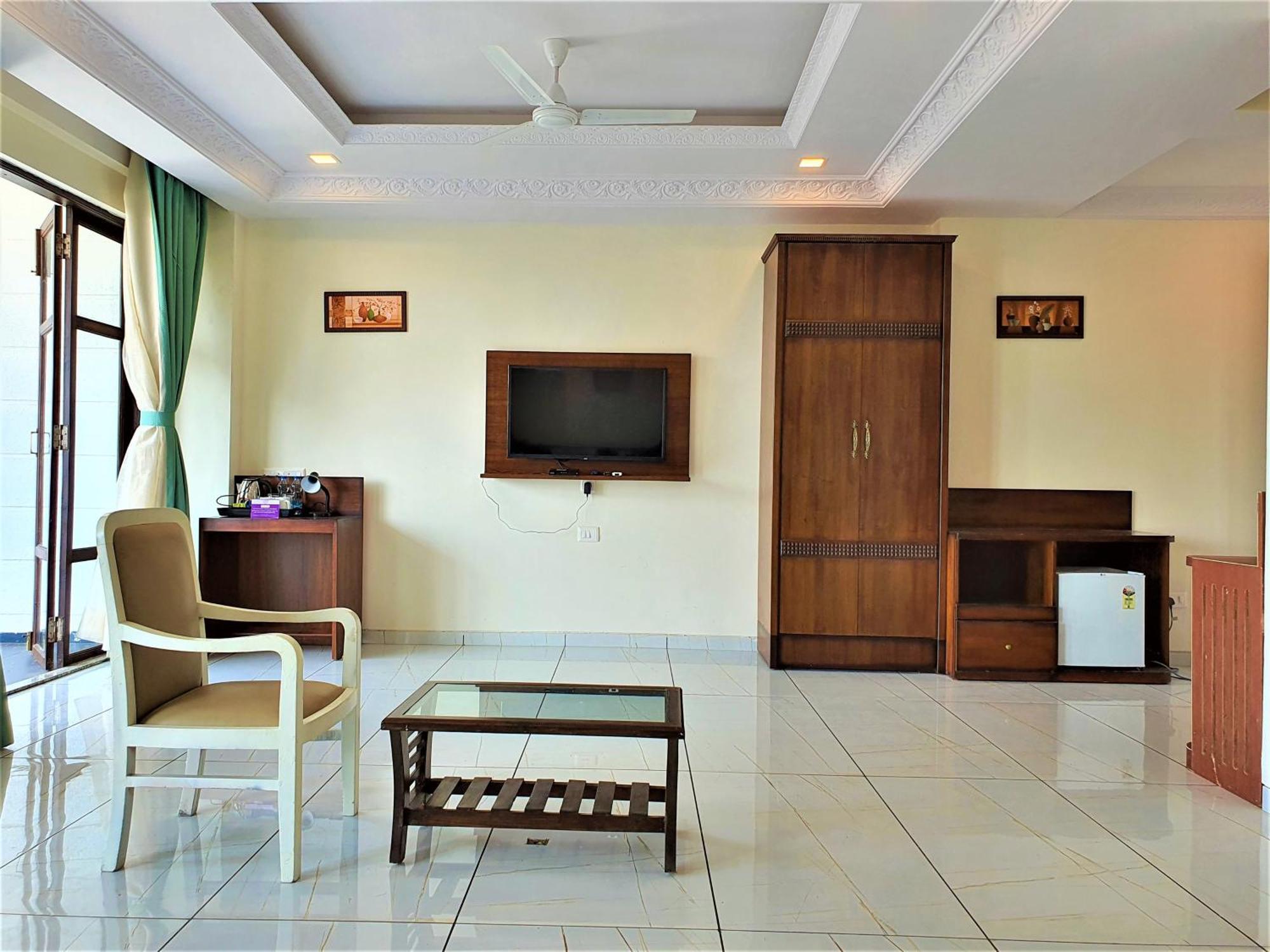 Vits Excellensea Karde Beach Dāpoli Buitenkant foto